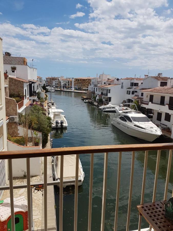 Magnifico Apartamento Junto Al Canal Principal. Empuriabrava Exterior foto